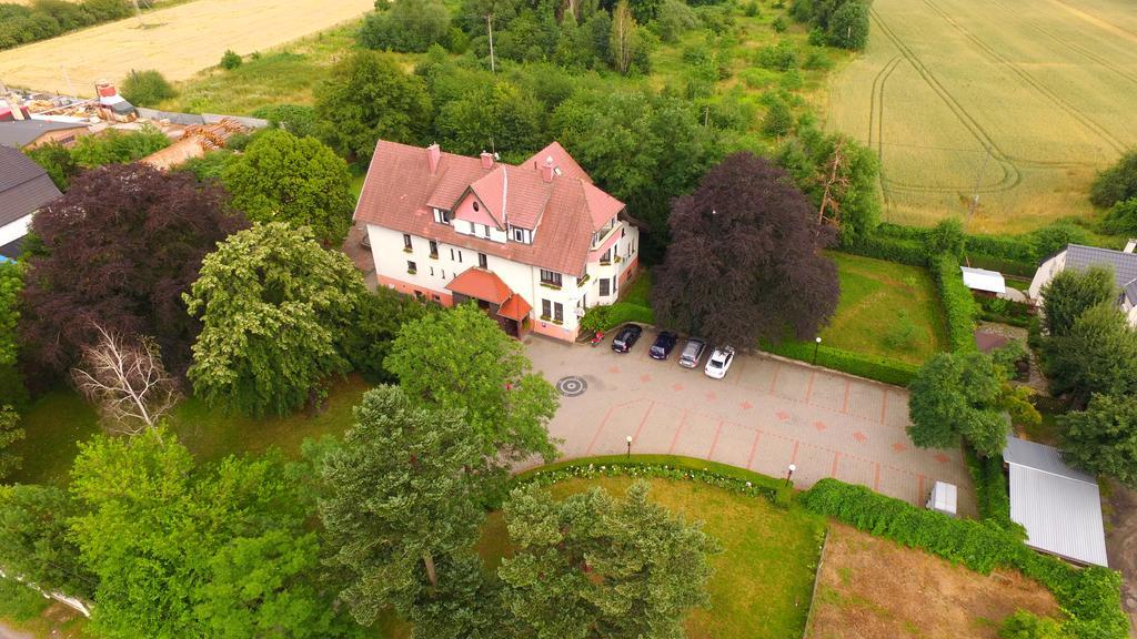 Pensjonat Galery Świebodzice Exteriér fotografie